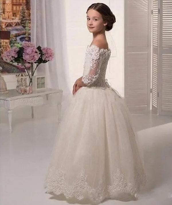 Bateau Lace Applique Floor Length Tulle 3/4 Sleeves Ball Gown Flower Girl Dresses For Weddings Girls First Communion Dress