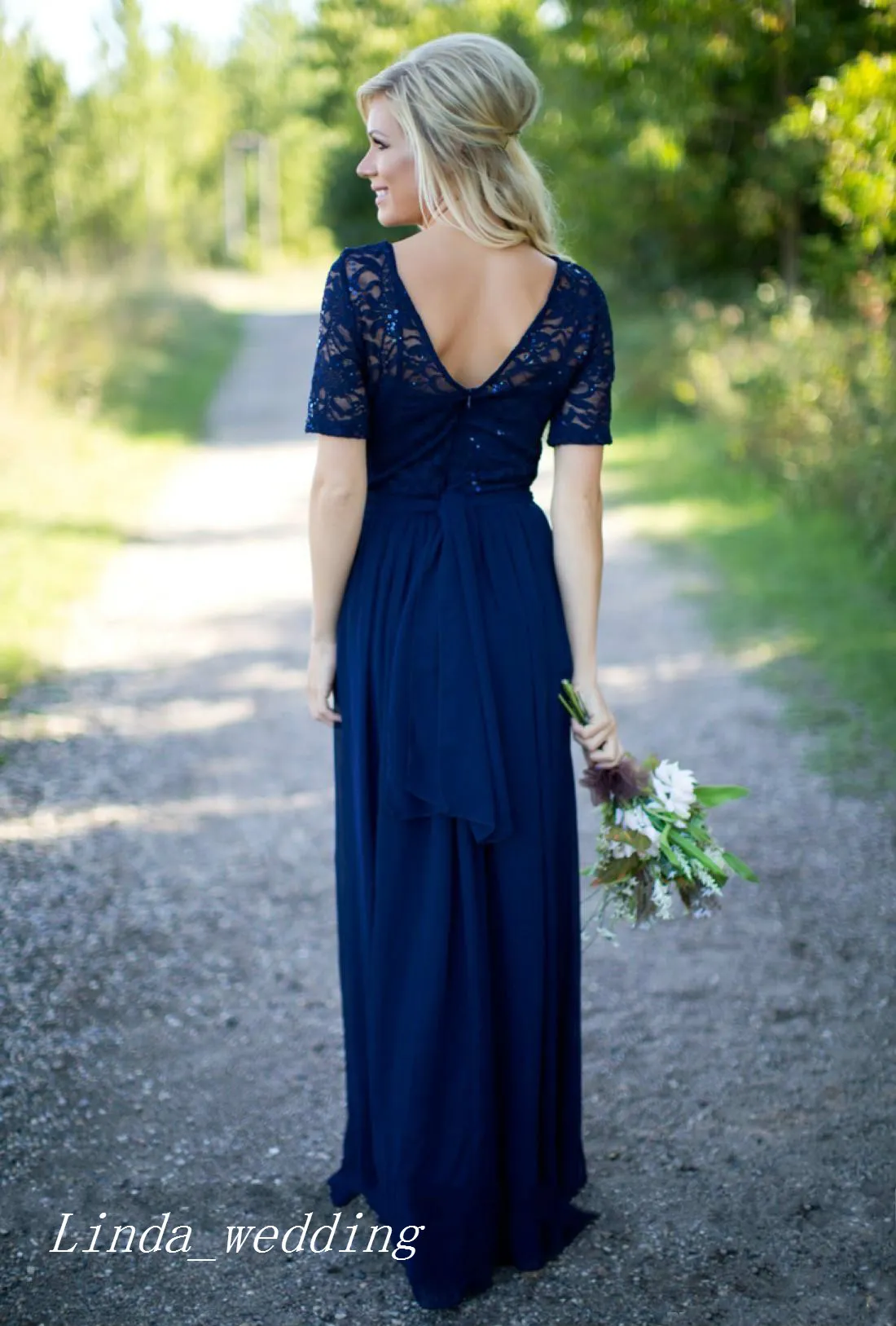 Abito da damigella d'onore country lungo blu navy maniche corte in pizzo chiffon da donna indossa un abito da damigella d'onore formale abito da festa di nozze