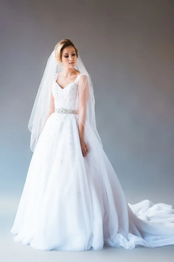 New Hot Mantilla 2T Knee White Ivory For Wedding Dresses  display picture 2