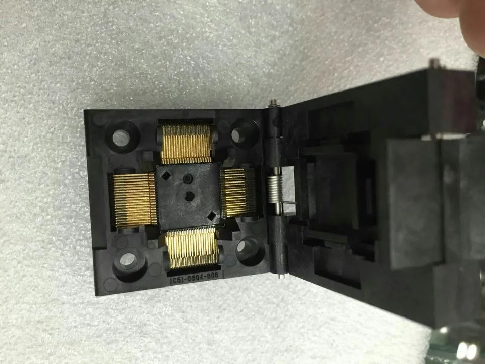 يامايتشي QFP80PIN IC TEST SOCKET IC51-0804-808-14 0.5MM حفرة يحترق في الجورب