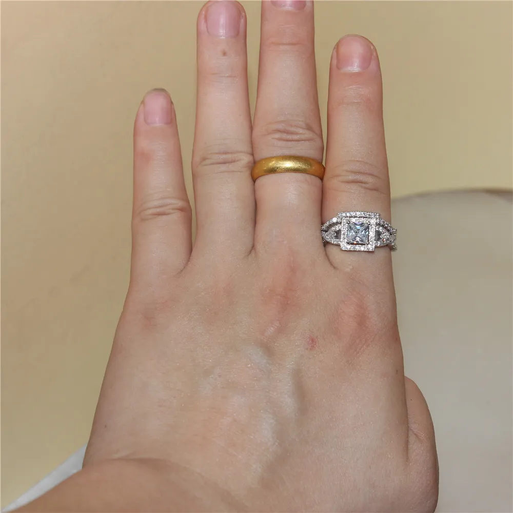 패션 디자인 10KT 화이트 골드 여성 약혼 결혼 기념일 밴드 반지 손가락에 대한 보석 시뮬레이션 다이아몬드 지르콘 보석을 채워