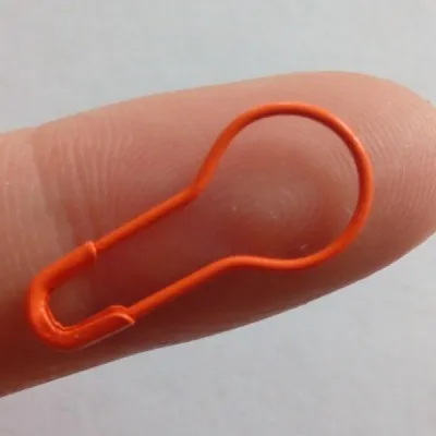 1000 stks Ouderwetse Veiligheidsspeld 22mm messing oranje Kleur Peer Pin goed voor uw DIY ambachtelijke Hang tags1751745