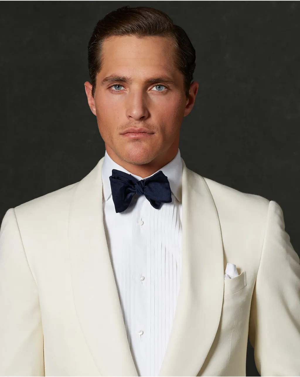 Beau Ivoire Et Marine Slim Fit Groom Tuxedos Sur Mesure Hommes Costume D'affaires De Haute Qualité Deux Pièces Costumes De Mariage