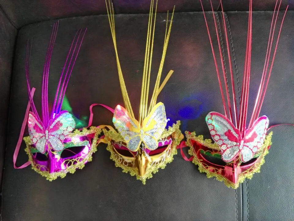 가벼운 플래시 빛 납땜 마스크 장난감 도매 파티 소품으로 주도 나비 마스크