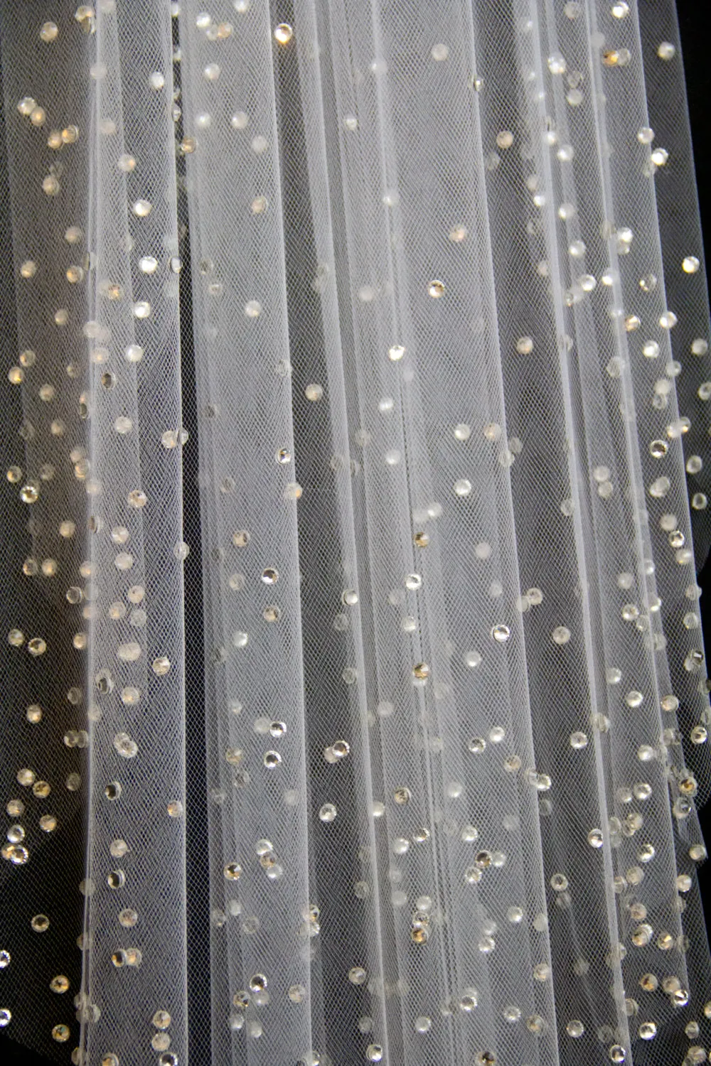 Собор длина свадебная фата с хрустальным краем и рассеянные кристаллы фата пользовательские цвета длина стразами