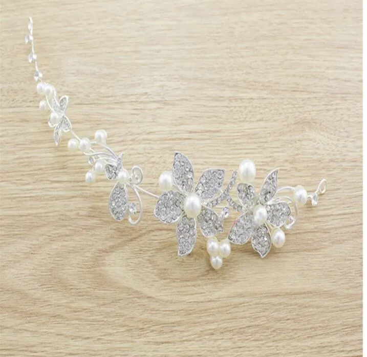 2018 New Fashion Crystal Pearl Flower Party Accessori capelli da sposa Fascia capelli Tiara Copricapo Perle d'argento Fasce corona nuziale