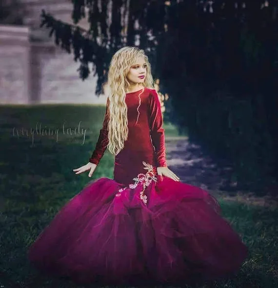 Long Sleeves Girls Mermaid Dress Elegant Velvet Jewel Neck Puffy Tulle Train Flower Girls Dresses Custom Made Appliqued Kids Formal Wear