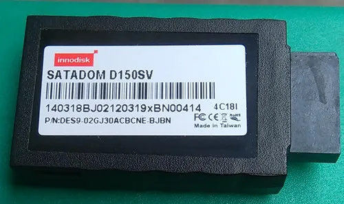 D150S Satadom D150SV Dysk elektroniczny SATA Port szeregowy 2 GB Dysk twardy stałego 1U / PRZEMYSŁOWY Computer Elektroniczny dysk twardy