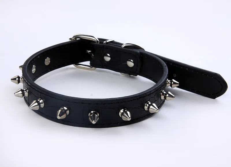 Goede lederen halsbanden met studs, één rij, verchroomde paddenstoelen, spikes halsband voor huisdieren, 6 kleuren, 4 maten voor katten, puppyhonden3292618