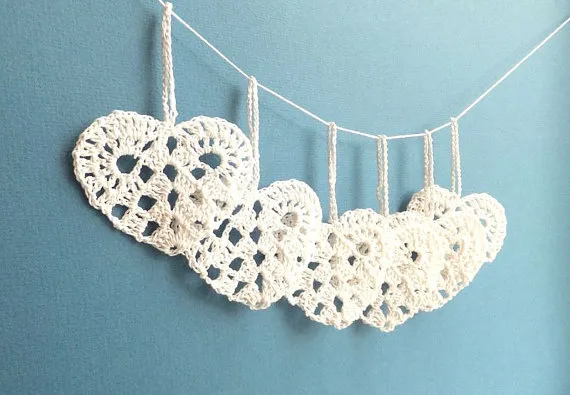 Decorações de corações brancos - Decorações de casamento - corações de crochê - enfeites de corações brancos - Enfeites de árvore de Natal - conjunto de 12 sd44