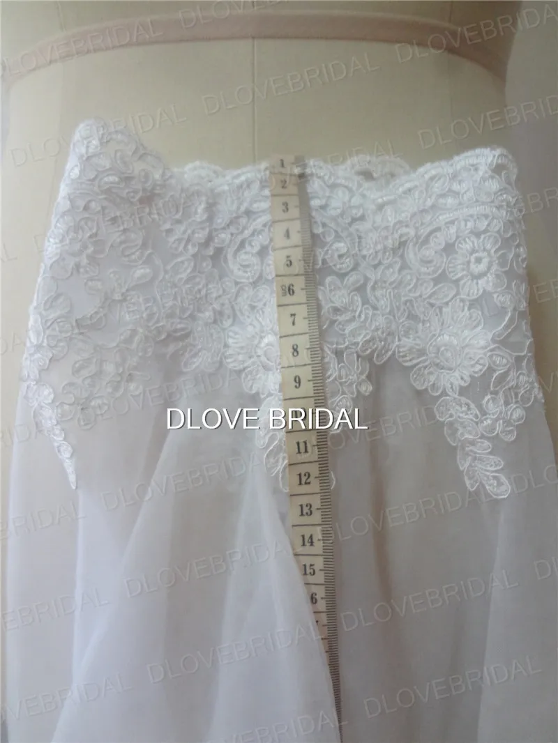 Wysokiej jakości folia ślubna wysokiej szyi z koronkową aplikacją Real PO White Ivory Wedding Kurtka ślubna Bolero Zakrycie przyciski jeden rozmiar 7200773