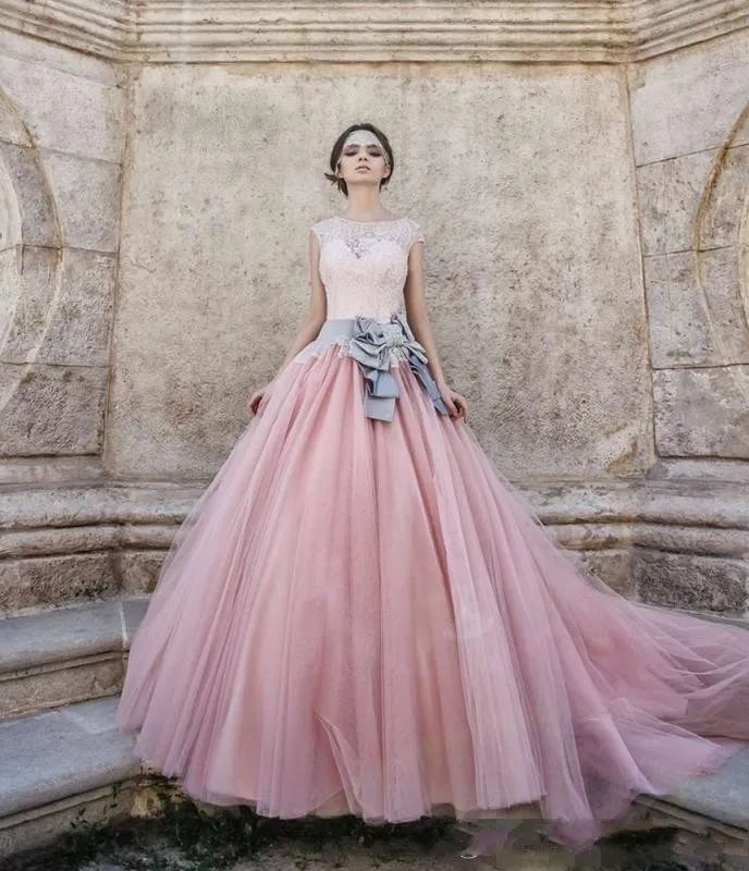 Princess Pink Ball Gown Quinceanera Dresses Cap Sleeves A Line Tulle Beadings Sweet 16 Long Prom Party Gowns Formal Celebrity Pageant Dress