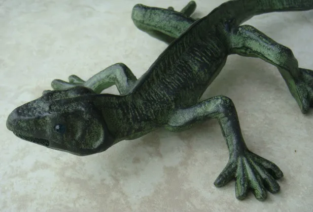 American Country Style Painted Lizard Decoration Cast Iron Color Painting Animal Figurine Garden Yard Ornament Vintage Crafts Dark6595281