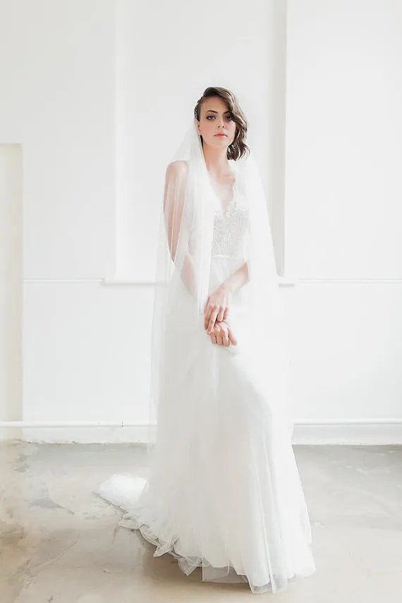 Vends une couche blanc ivoire Champagne voile de mariage bord coupé Tulle voile de mariée Tulle avec peigne 160a267R