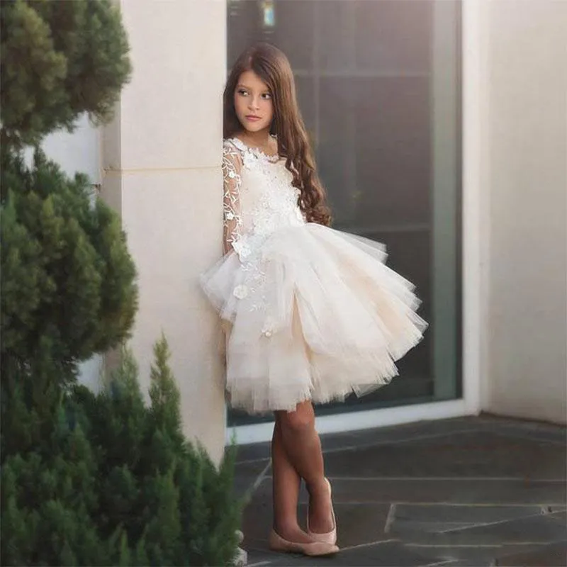 2017 Little Bride Tutu vestidos de bola vestidos de niñas de flores para bodas hasta la rodilla vestidos cortos para desfile de niños pequeños vestido de encaje para niños