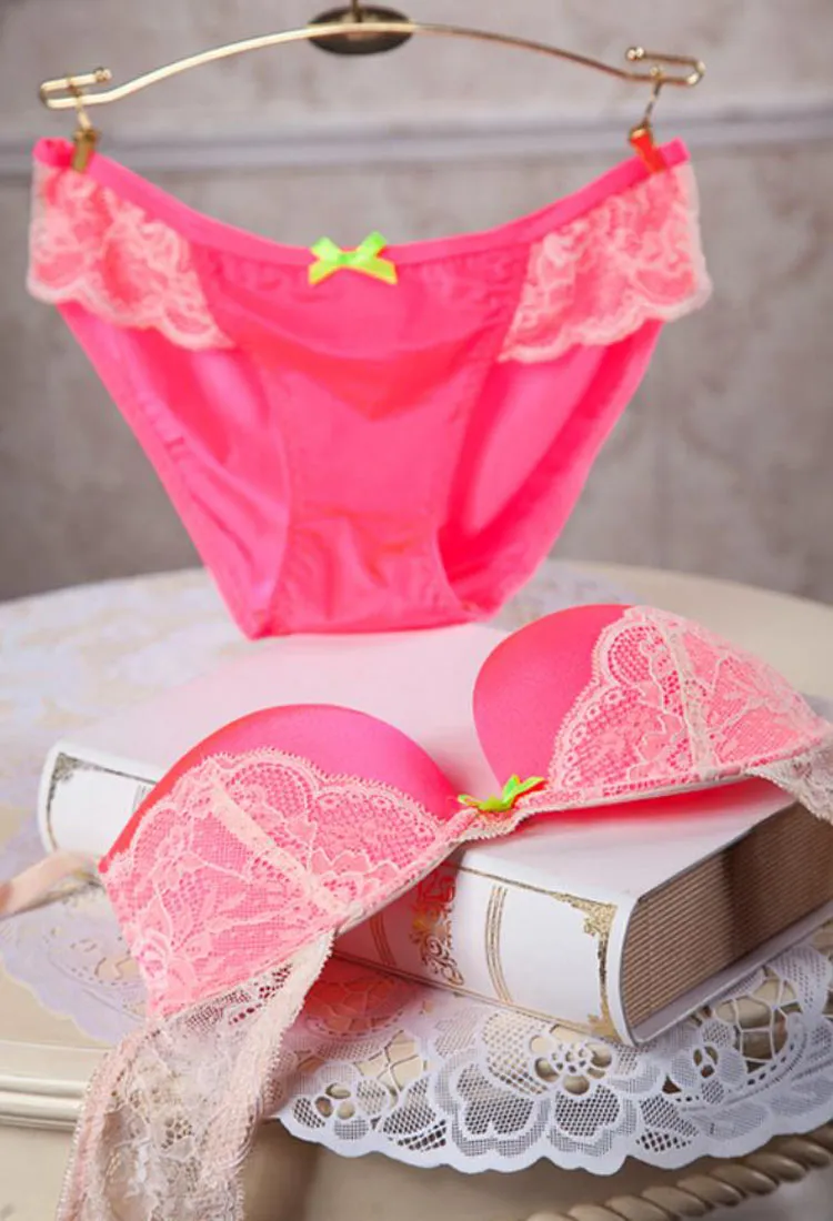 Wholesale-HOT Womens Sexy Underwear Satin Print Lace Embroidery Bra Sets Panties B Cup