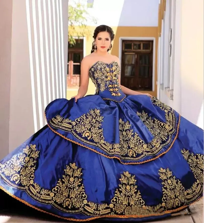 Vintage Royal Blue Quinceanera Robes Pageant Robe Satin Haute Qualité Applique Robe De Bal Robe De Soirée Etage Longueur Robes De Bal