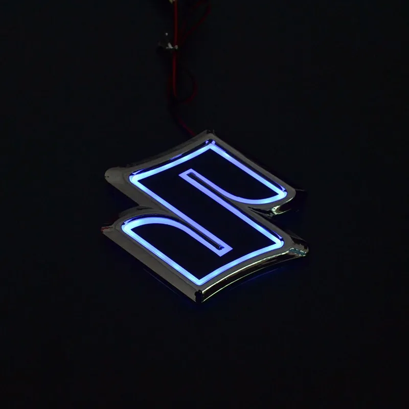 Estilo do carro 8 05cm 8cm branco azul vermelho 5d emblema traseiro lâmpada logotipo led luz adesivo lâmpada para suzuki zuki alto jimny swift285j