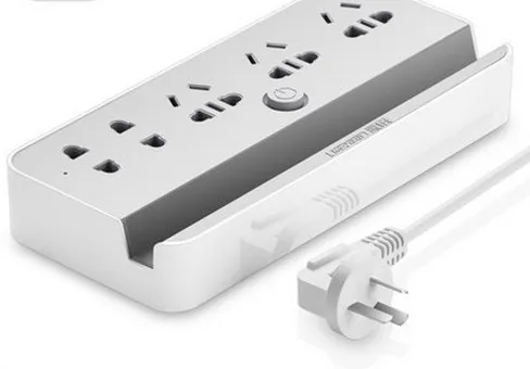 Infoga USB-linjeband Multi-Function Power Socket Towing Line Board Mobiltelefoner med USB-laddningsplatta