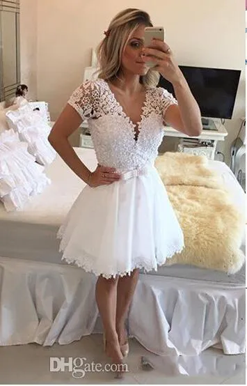 White Lace Applique Homecoming Dresses V-Neck Short Sleeves Beaded Short Cocktail Gowns Knee-Length With Sashes Custom Made Prom Dresses