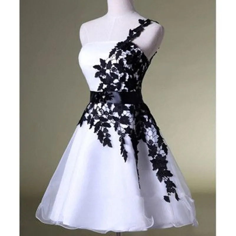 2021 Stock Weiß Schwarz Applikationen Organza Kurze Heimkehrkleider mit Perlen Kristall Schnürung Abschlussball Abschlussball Partykleid QC192