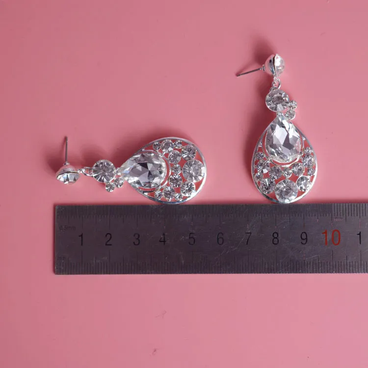 Set di gioielli da sposa con goccia d'acqua di design retrò vintage, set di gioielli con collana e orecchini con strass in cristallo austriaco trasparente