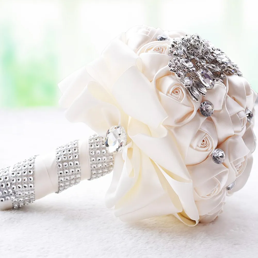 Braut-Hochzeitsstrauß, neueste Kristall-Brosche, Hochzeits-Accessoires, Brautjungfer, künstliche Satin-Blumensträuße, 300er Jahre