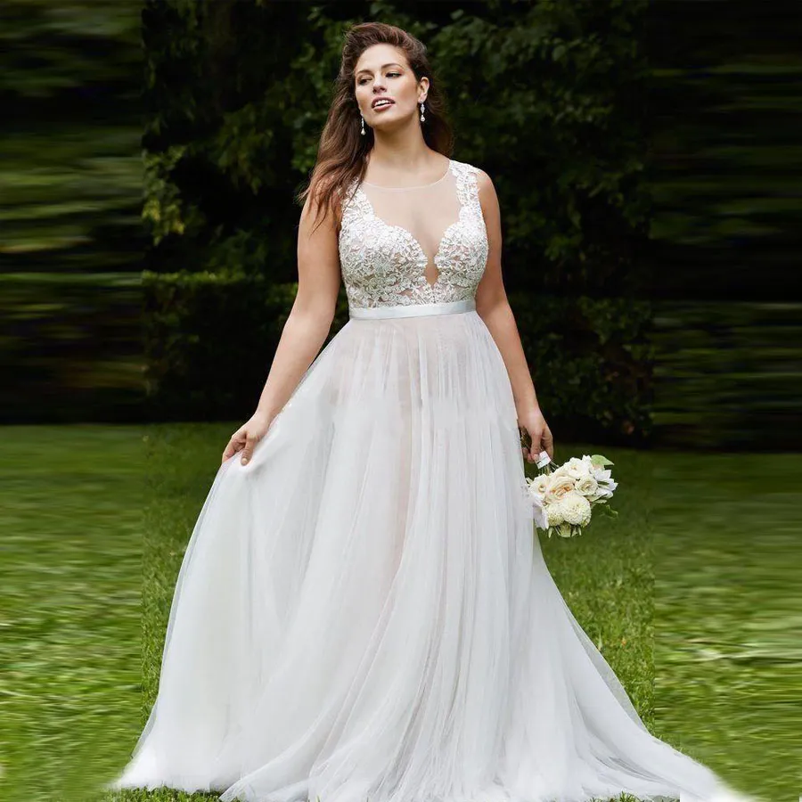 Belles robes de mariée en dentelle A-ligne pas cher robes de mariée en tulle sur mesure 2019 pure col en V voir à travers le dos grande taille robes longos