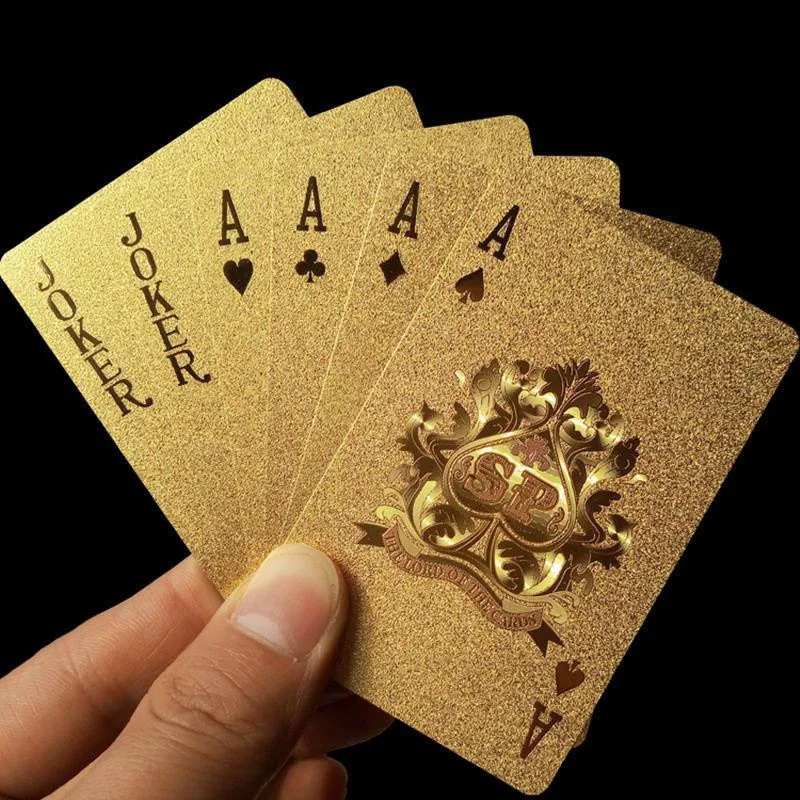 Carte da poker di plastica impermeabili durevoli a caldo Carte da gioco placcate oro 24 carati Carte da gioco di poker Giochi da tavolo da poker Regali di Natale Euro in dollari USA