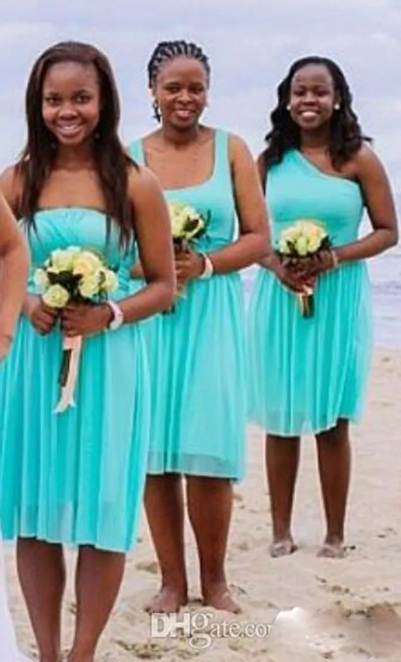 Billiga Chiffon Short Bridesmaid Dresses South Africa Knee Length Blue Beach Wedding Party Gowns Chiffon Ruched Afrikansk klänning för brudtärna