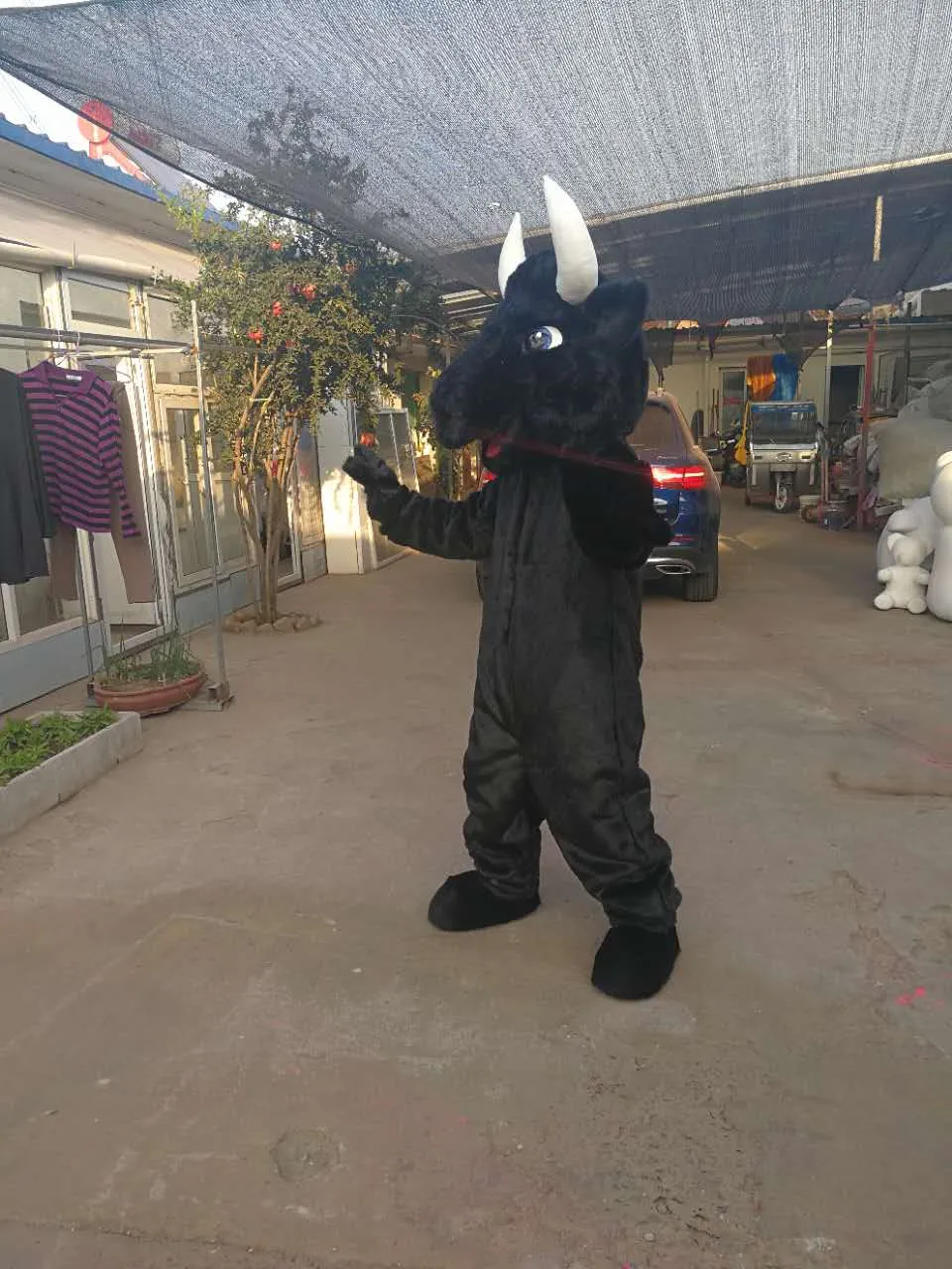 Schwarze Kuh Maskottchen Kostüm Erwachsene Größe kostenloser Versand