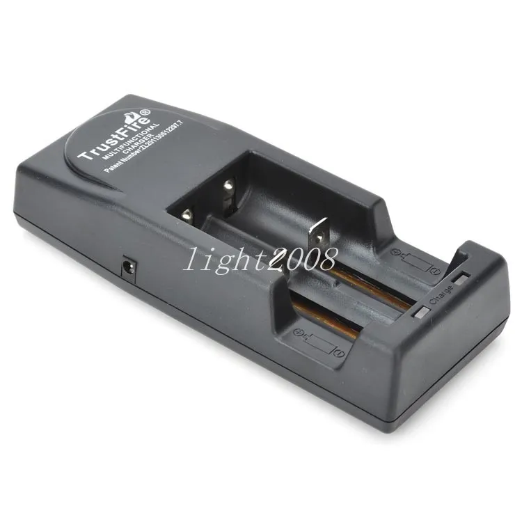 Trustfire TR-001 Dubbele batterijlader voor 18650 18500 18350 17670 16340 Batterijladers EU US Plug Multifunctionele oplader