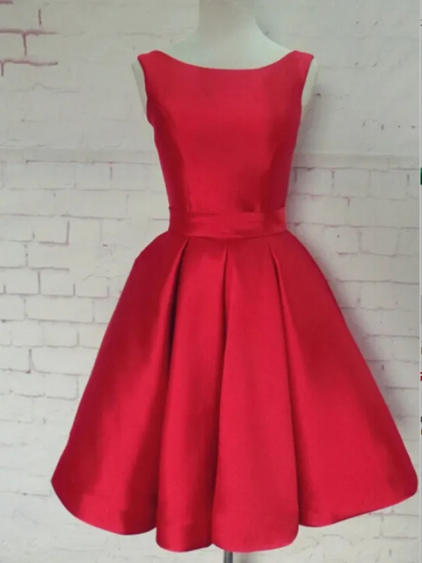 Lovely Red Homecoming Dresses Short Prom Party Gowns Bateau Neckline Sleeveless Satin Dress Cut Out Open Back with Bows Custom Mad4437361