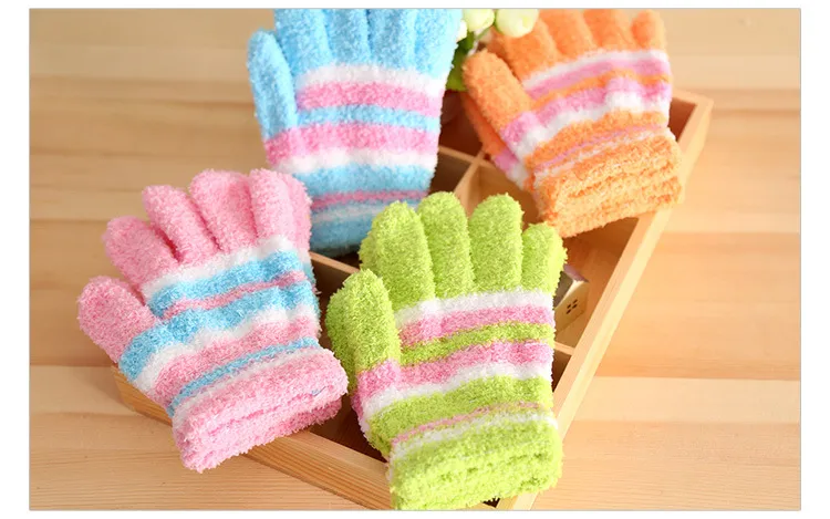 Mélanger les couleurs corail cachemire bébé gants d'hiver mitaines enfants en plein air gants chauds enfants tricotés gants d'hiver pour enfants 9824421