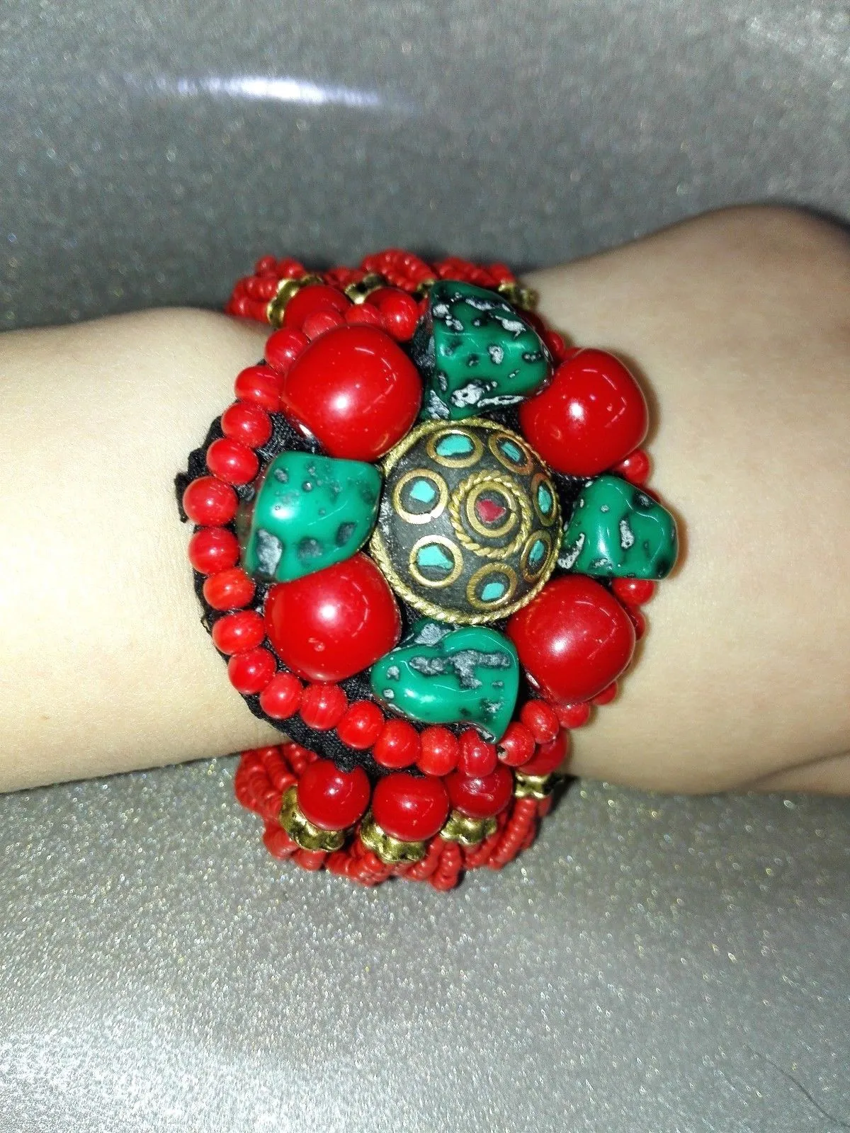 Excelente Tibetano Coral Vermelho Bead Turquesa Pulseira Multicamadas Coral Bead