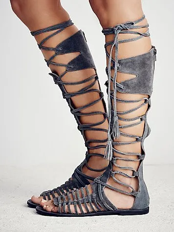 Sexy Frauen Zurück Zipper Neue Offene spitze Knie Hohe Hohe Spitze Up Cut Out Römischen Gladiator Flache Sandalen Dame lässige Runway Stiefel Sh311R