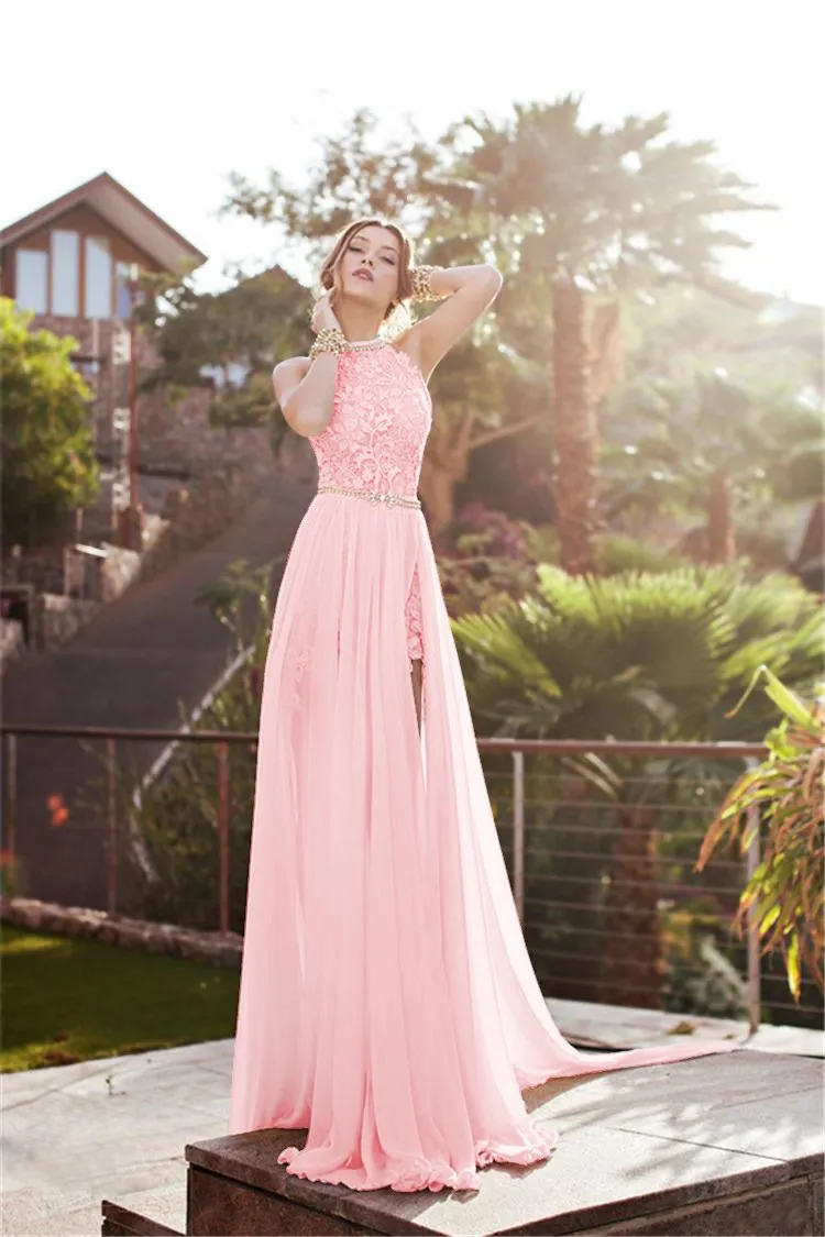 Verklig bild vit elfenben färg prom klänningar halter pärlstav spetsar rygglösa veck chiffon strand med delad kvällsfest klänning bo5557128496