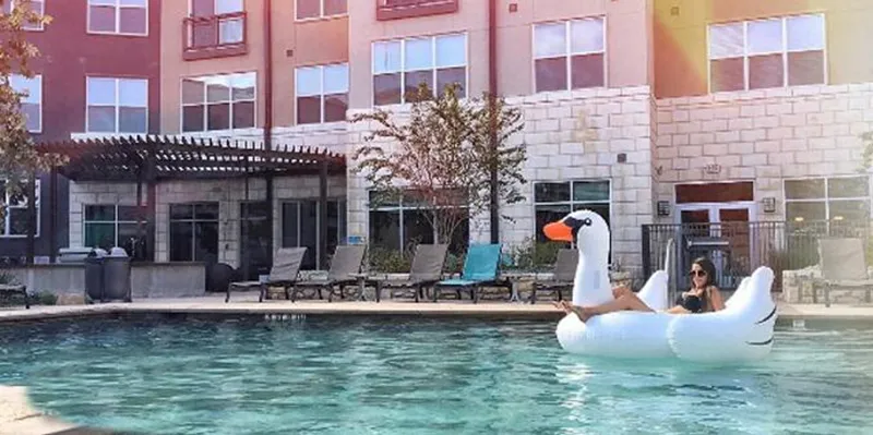 190 cm gigantische opblaasbare zwaan float wit grote rit op dier speelgoed drijvende zwembad volwassenen outdoor zwemmen baby speelgoed zwemmen ring goede prijs # t6
