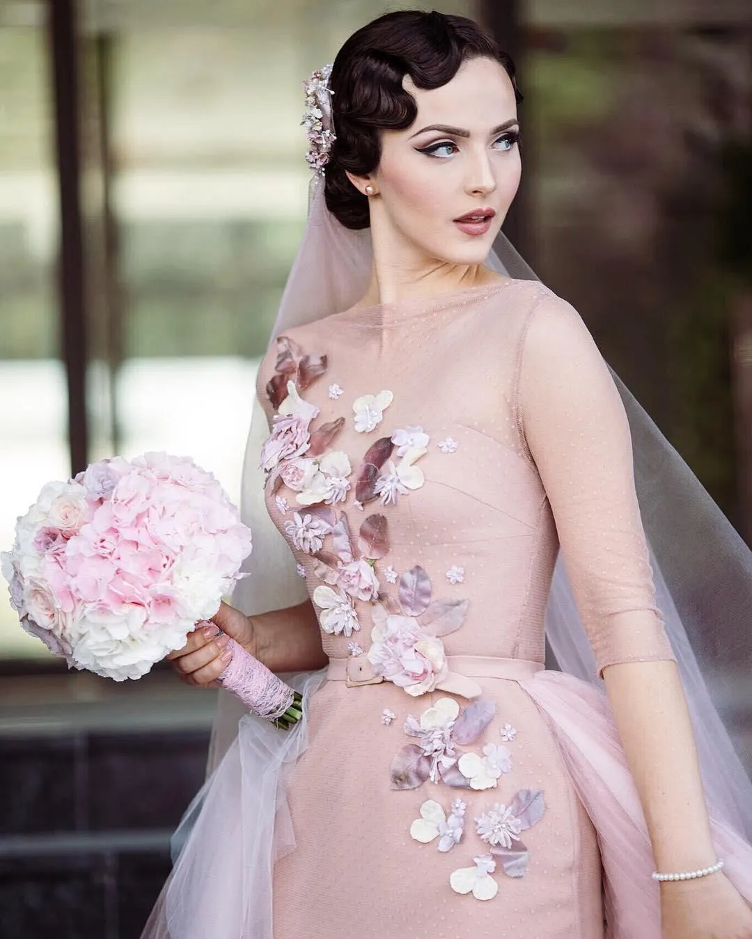 Vintage Różowy Tutu Overkirt Prom Dresses Sheer Neck Połowa Długie Rękaw Suknie Wieczorowe Kwiat Aplikacja Kobiety Specjalne okazje Dresses