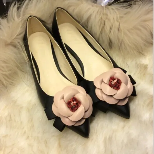 Kadınlar Daireler Elbise Ayakkabı Leydi Deri Tatlı Ayakkabı Camellia Çiçekler Sığ Karışık Renkler Sığ Ağız Göstergeli Ayak Ayakkabı Lady Tek Ayakkabı