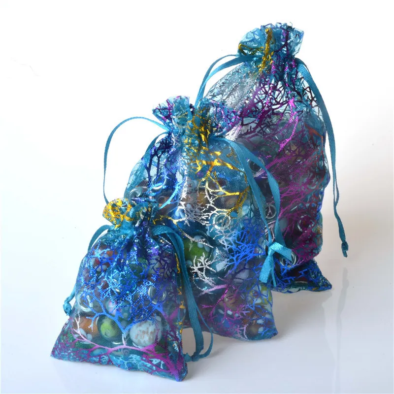 Blå Coralline Organza Drawstring Smycken Förpackning Påsar Party Candy Bröllop Favor Giftväskor Design Sheer med Gilding Pattern 10x15cm