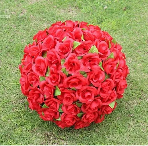 12 "30センチの人工ローズシルクの花赤のキスボールクリスマスの飾りのためのボール結婚披露宴の装飾物資