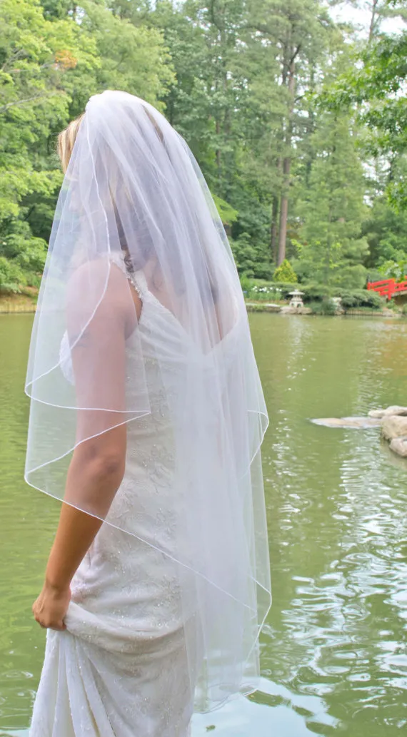 DHgate.com:Lace Wedding Veil Fingertip Length with Comb, Ivory White ...