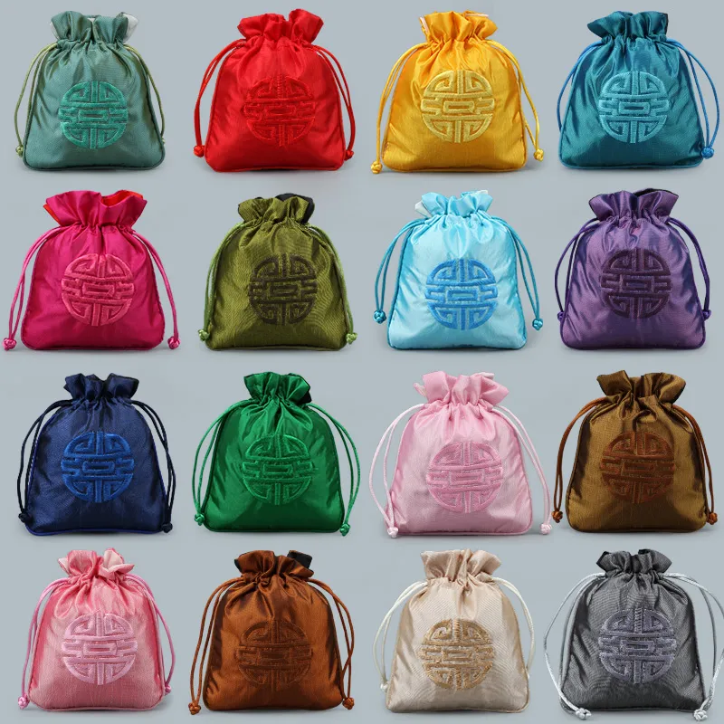 Petits sacs à cordon joyeux brodés en tissu satiné, sacs cadeaux pour bijoux de style chinois, pochette d'emballage, sachet de lavande, sac de rangement de parfum