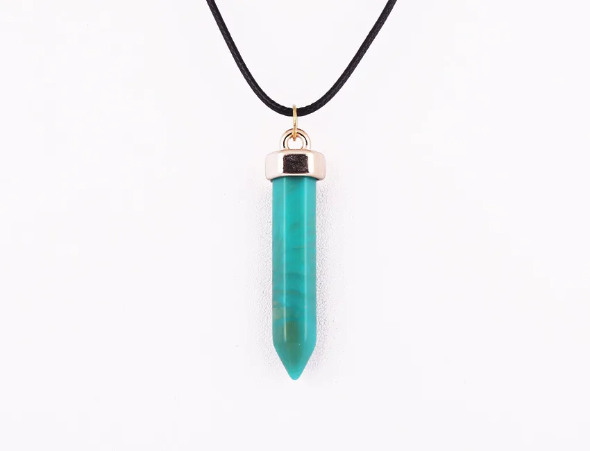 Fashion Bullet Form Natural Stone Pendant Halsband Hexagonal Prism Quartz Turkos Kristall Gems Smycken För Kvinnor Män Guld / Silver