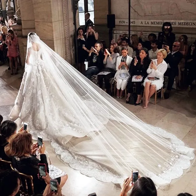 Abito Sposa Lungo Velo Sposa Si O No Velo Da Sposa Lungo Velo Da