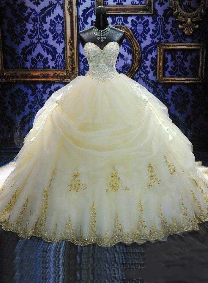 2019 16 lat Sukienka Suknie Balowe Quinceanera Suknie Koronkowe Aplikacje Organza Gold Beaded Cekinowy Masquerade Debutante Suknie Custom Made