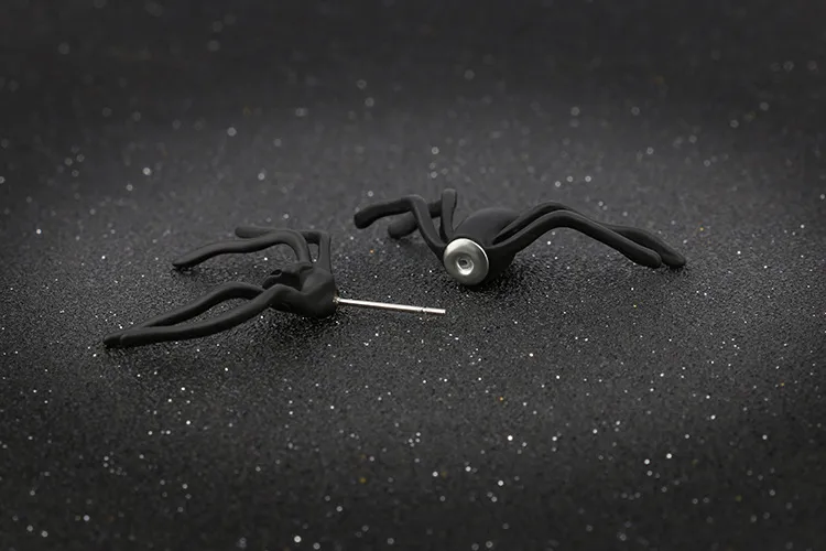 2017 Punk Black Spider Charme Ear Stud mulheres Halloween Party Brincos de Presente À Noite Para senhoras Moda Jóias