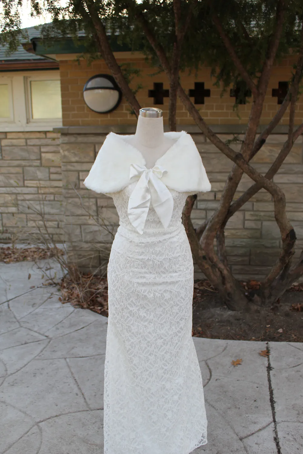 Cheap shawls for weddings store