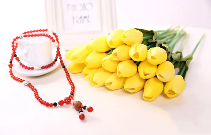 Latex Tulips Artificial Pu Flower Bouquet Real Touch Fleurs pour d￩coration de maison Fleurs d￩coratives de mariage 11 Couleurs Option
